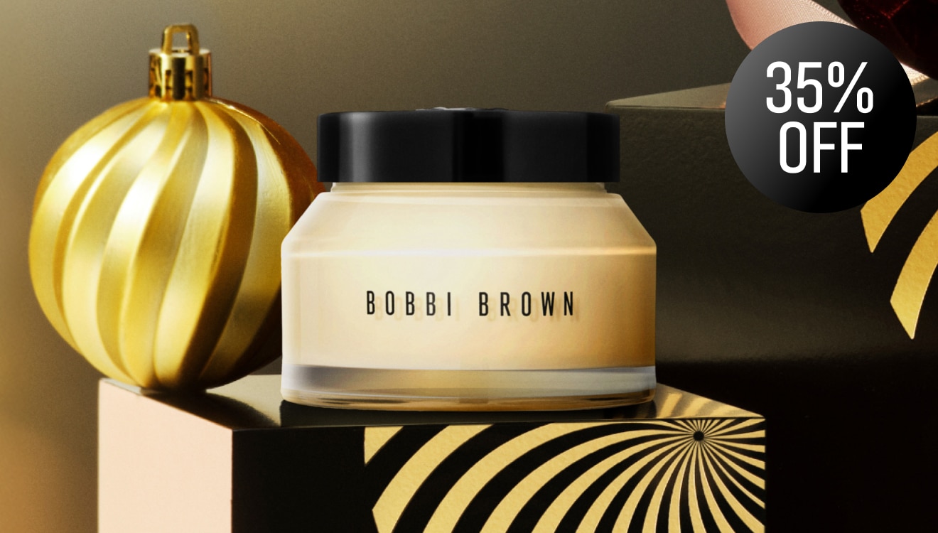 Live chat session with customer and a Bobbi Brown pro artist