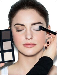 make up tips for glasses wearers
